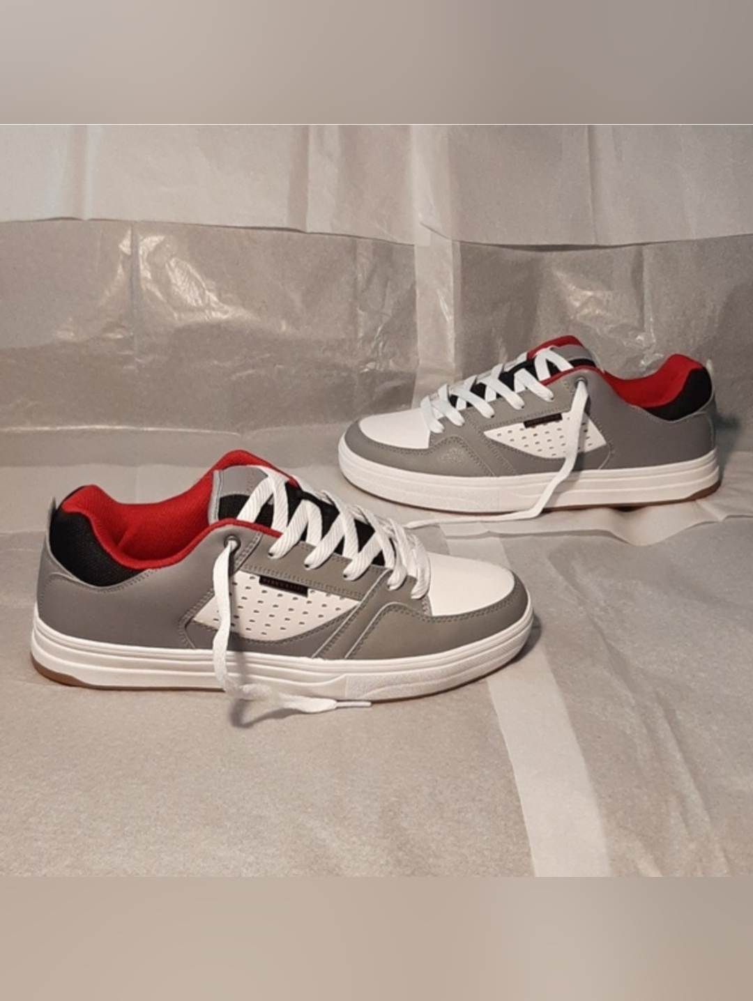 Perry Ellis Sneakers Brand New With Tags Men 105 Perry Ellis Sneakers Brand New With Tags Men 105